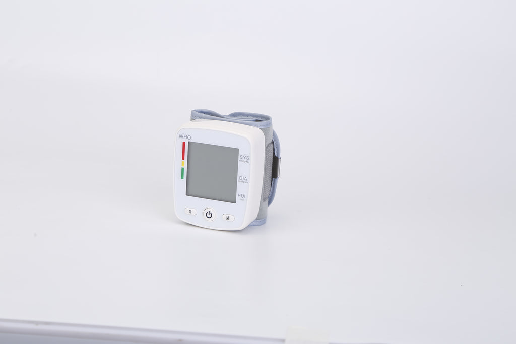 1Pc Blood Pressure Monitor Wrist Digital High Blood Pressure Cuff Heartbeat Tester With 90x2 Reading Memory 2In LCD Screen Storage Box