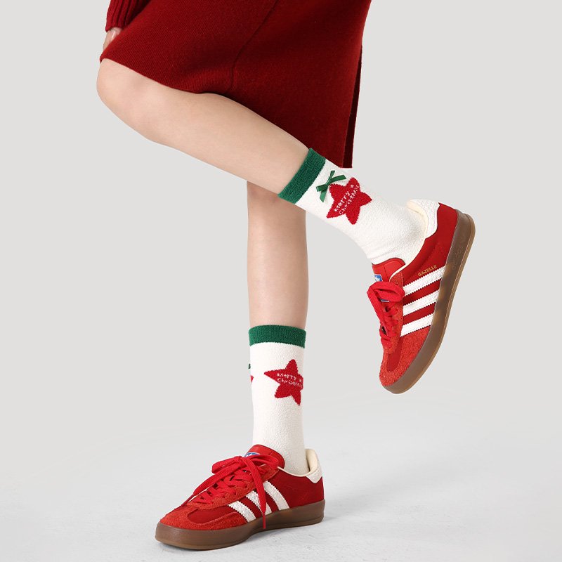 Holiday Collection Fall Or Winter Christmas Cotton Socks Women's Mid-Calf Socks With Festive Designs