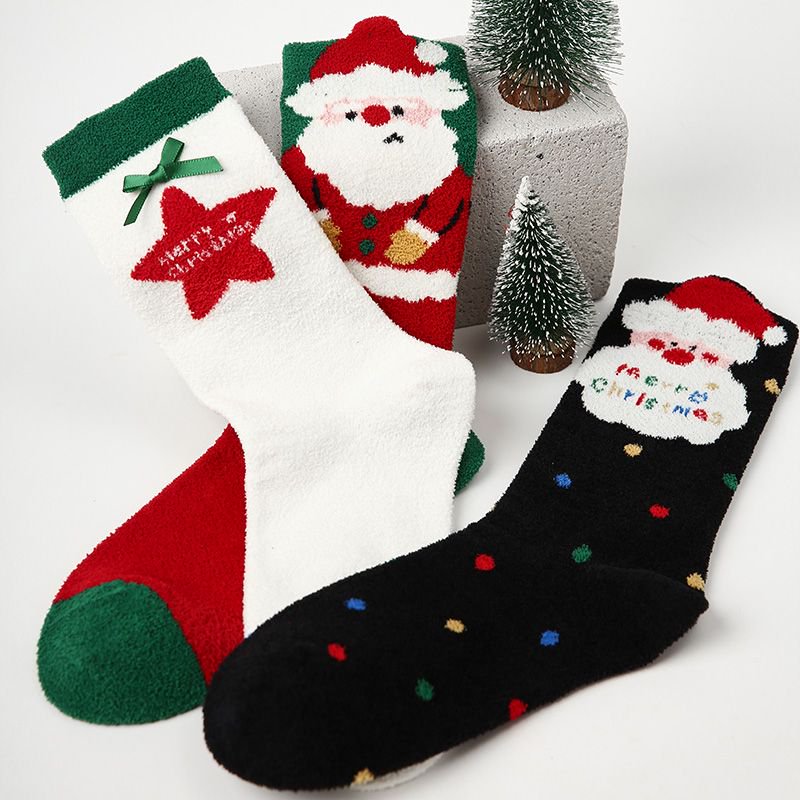 Holiday Collection Fall Or Winter Christmas Cotton Socks Women's Mid-Calf Socks With Festive Designs